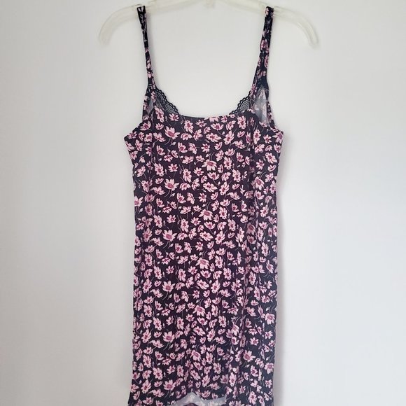 Lingerie Set Robe & Chemise Ditzy Pink Floral on Black Lace Detail Loungey Comfy - Picture 6 of 10